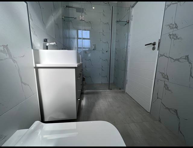 4 BEDROOM HOUSE FOR SALE IN SANDOWN